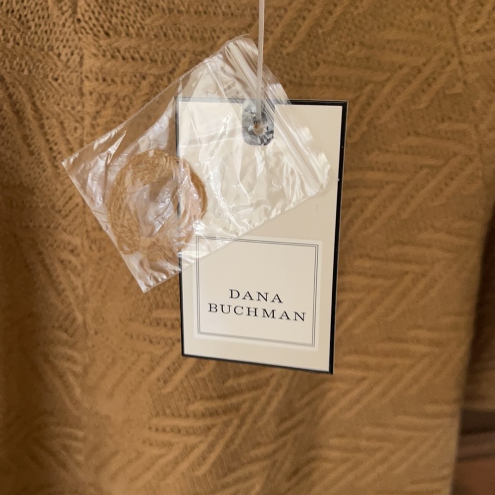 Sweater - Picture 4 of 5